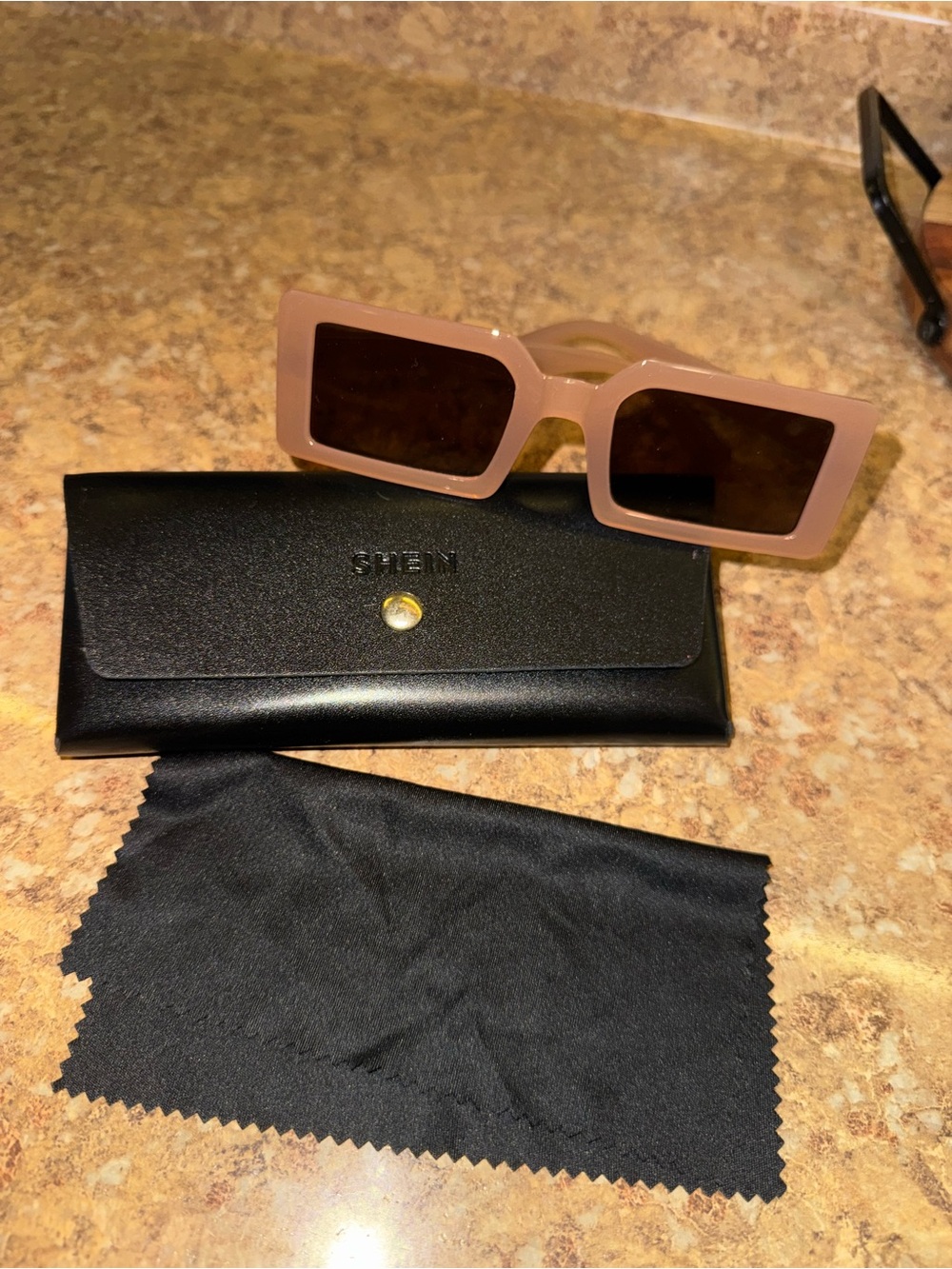 SHEIN Women's Brown Rectangular Sunglasses Plastic Frame Brown Tinted w/ Case